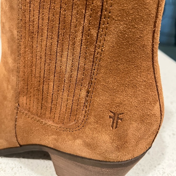 Frye Sandra Suede Boots Cognac Size 8 - Picture 9 of 13